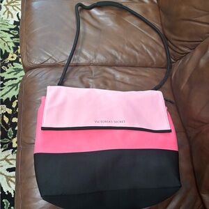 Victoria's Secret Pink and Black Insulated Beach Shoulder Tote